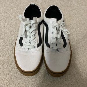 white and black vans with gum bottom